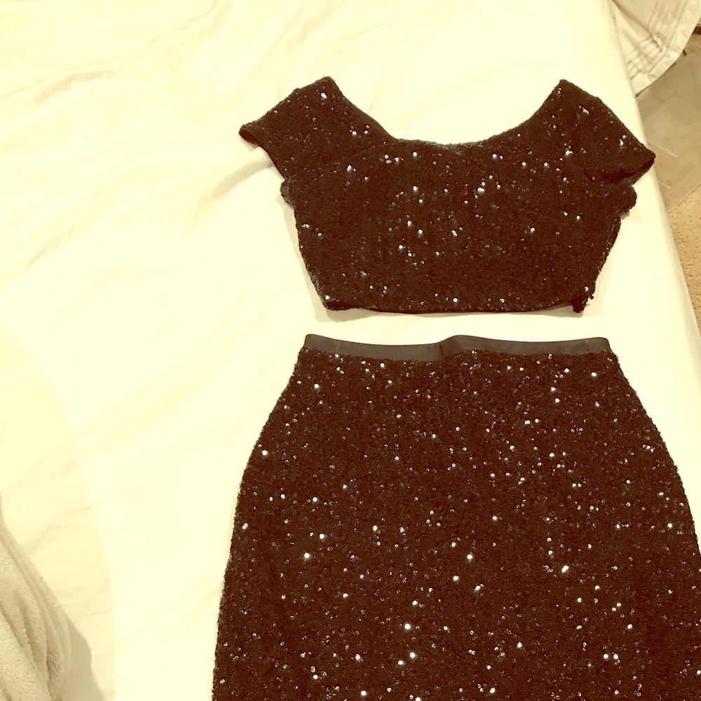 Express set Pencil skirt crop top